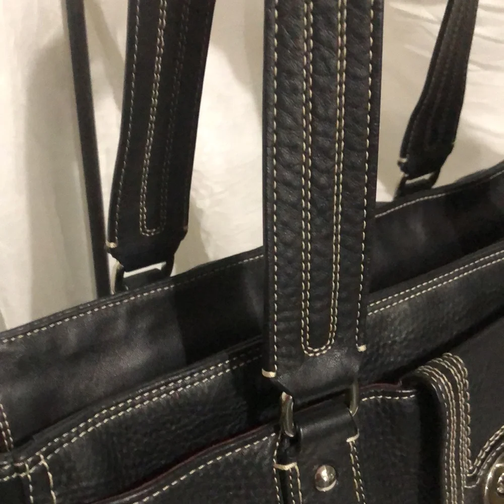 Coach Hamptons Leather Tote Bag - Picture 4 of 13